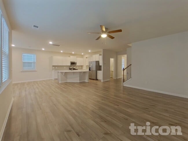 Building Photo - 112 Fennec Dr