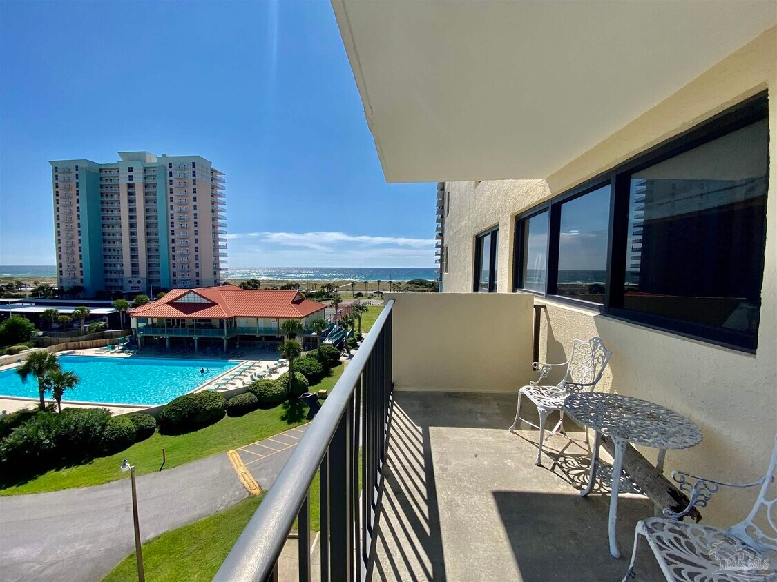 Foto principal - 900 Fort Pickens Rd