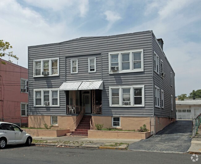 415417 High St, Perth Amboy, NJ 08861 Apartments Perth Amboy, NJ