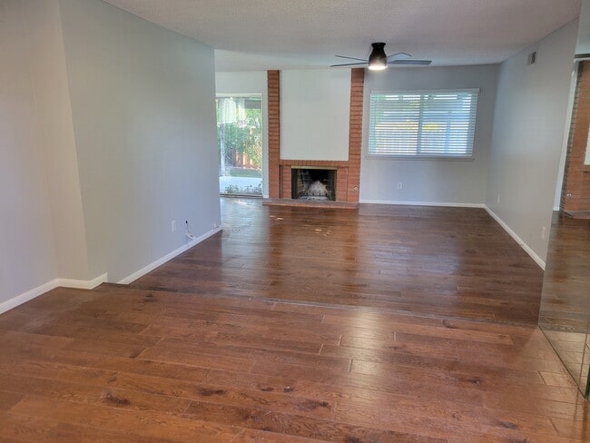 Building Photo - 8417 Joan Ln