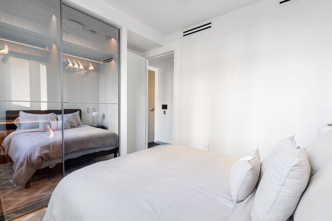 Building Photo - 1601 Quebec St