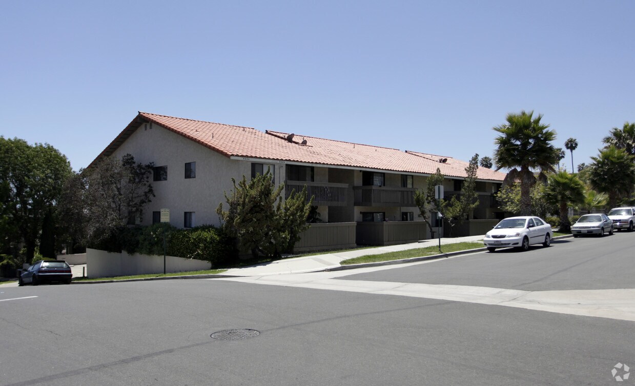 Primary Photo - 33895 Silver Lantern St