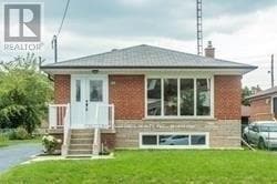 Building Photo - 19 Tordale Crescent