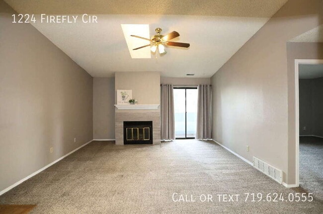 Foto del edificio - 1224 Firefly Cir