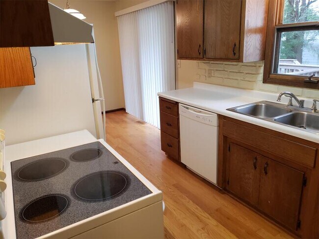 Foto del edificio - 3818 15th Ave NW