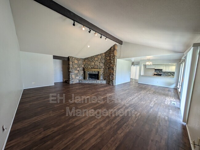 Foto del edificio - 8440 E 64th Pl