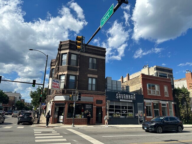 Foto del edificio - 1956 W Armitage Ave