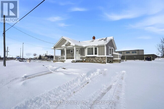 Building Photo - 1098 Beaverdams Rd