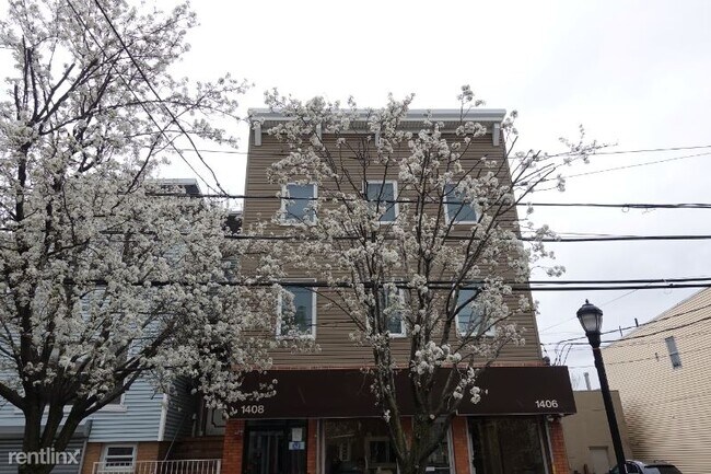 Building Photo - 1408 New York Ave