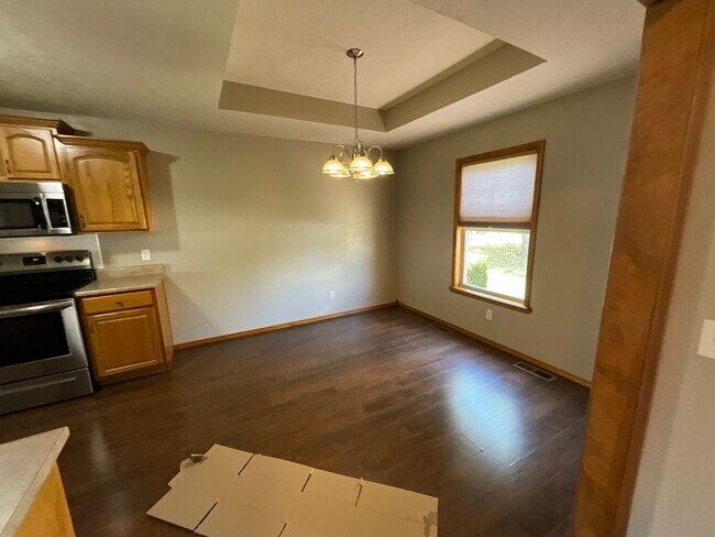 Foto del edificio - 740 Jefferson Ct