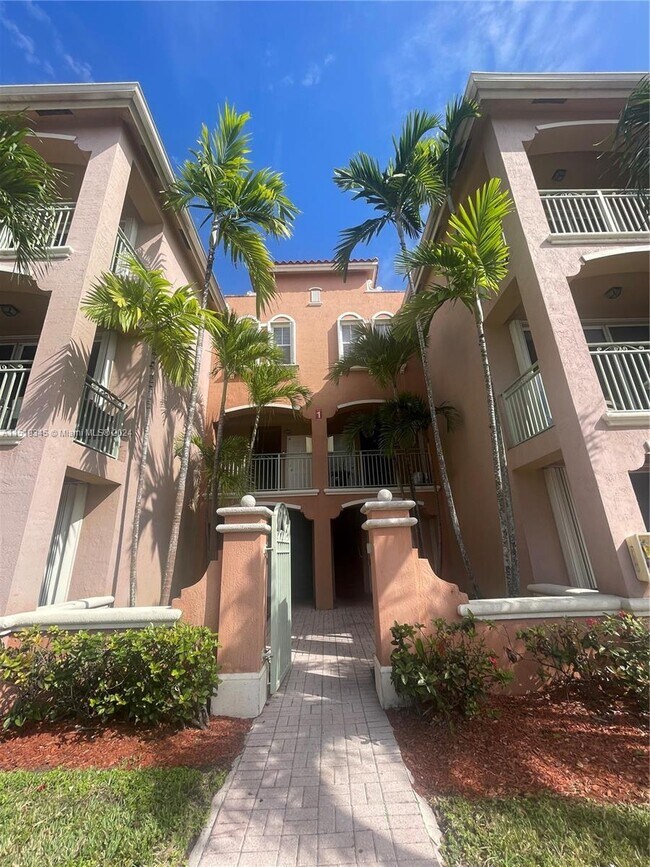 Foto del edificio - 6320 NW 114th Ave