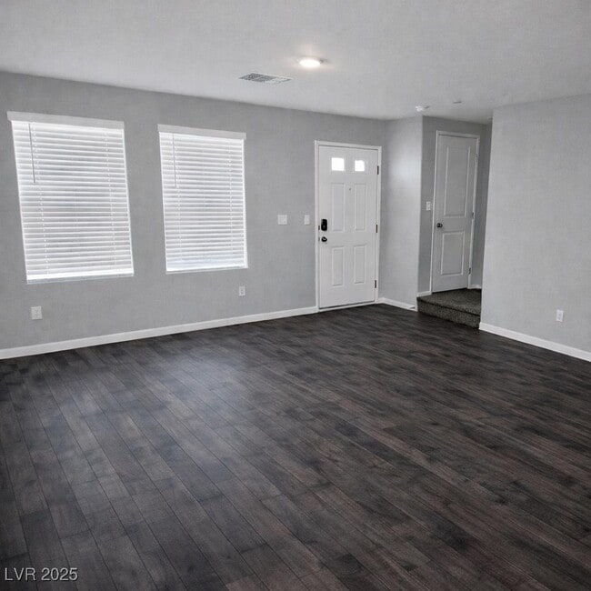 Building Photo - 1130 Scarlet Sparrow St