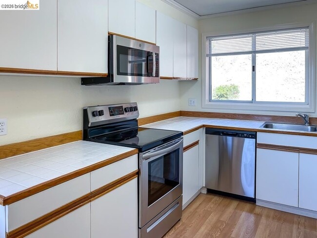 Building Photo - 1301 Quarry Ct