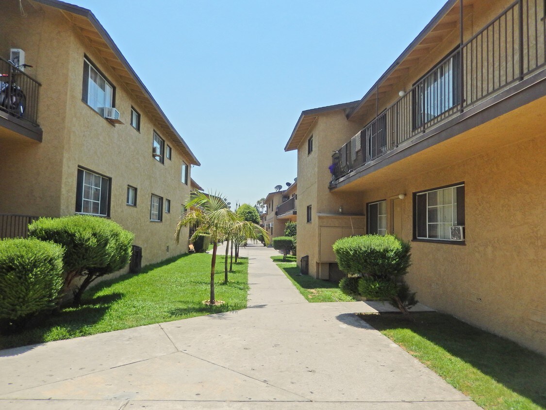 Loma Vista Apartments Apartments in Pacoima, CA