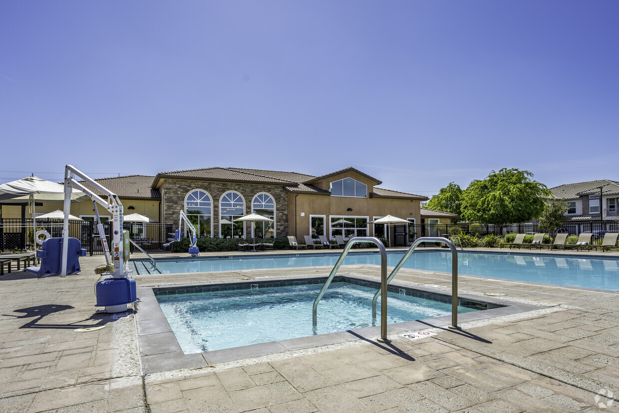 VASARI LUXURY APARTMENT HOMES - Apartments in Elk Grove, CA | Apartments.com