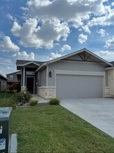 Building Photo - 628 Blackland dr