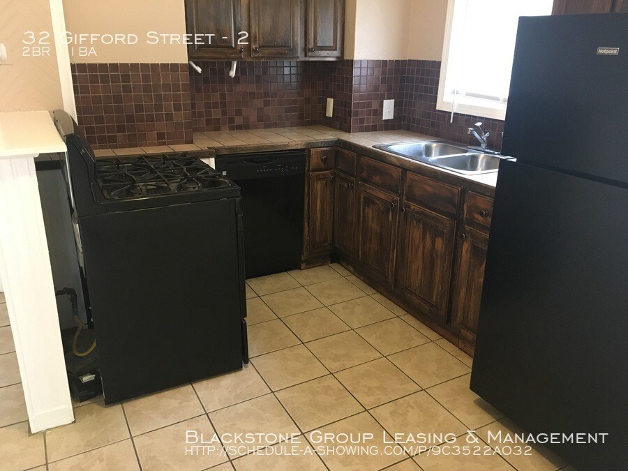 32 Gifford St Unit 2, Providence, RI 02909 Apartment for Rent in