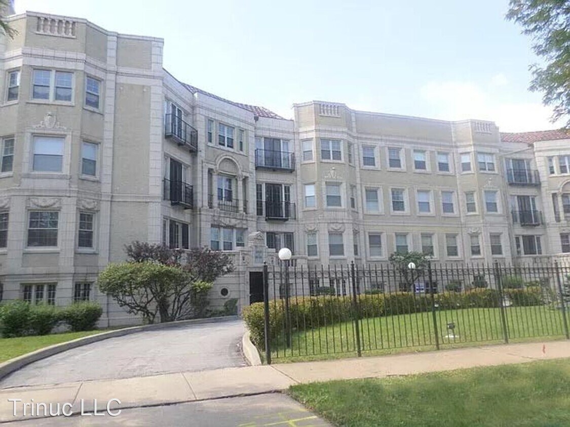Primary Photo - 6830 S South Shore Dr