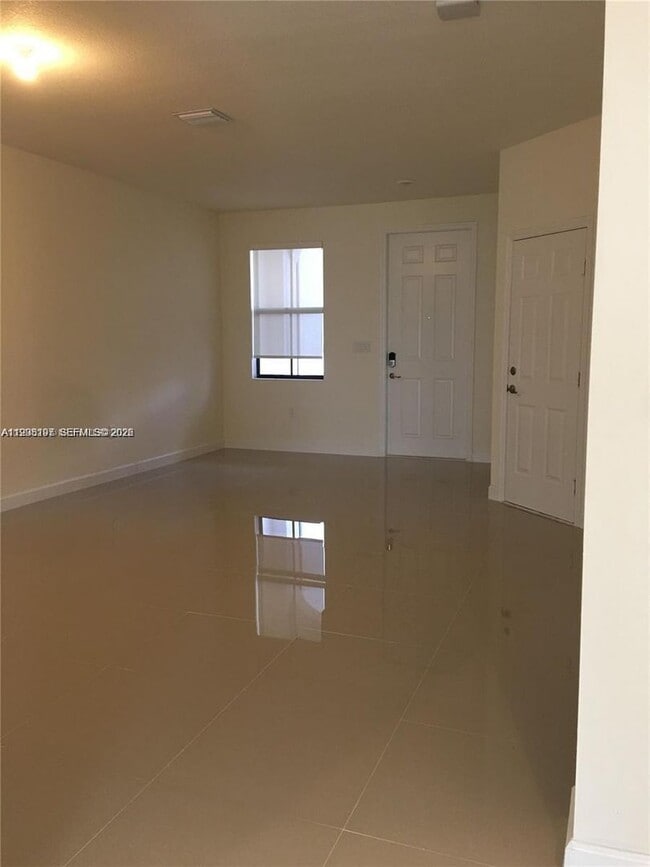 Foto del edificio - 10323 W 34th Ln