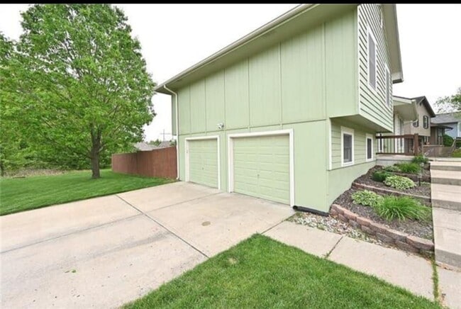 Building Photo - 7531 N Kentucky Ave