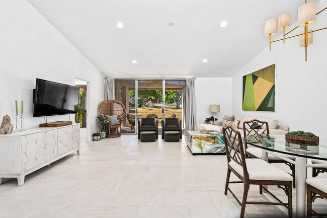 Building Photo - 48885 Mariposa Dr