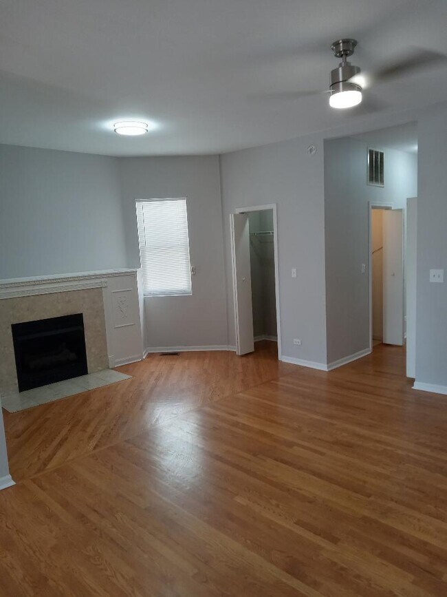 Foto del edificio - 4152 W Armitage Ave