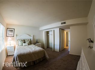 Foto del edificio - 5781 Lake Edward Dr