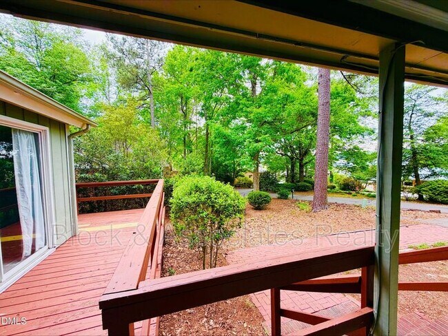 Foto del edificio - 378 Kittery Point Ln