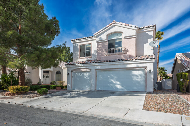 Foto del edificio - 9208 Evergreen Canyon Dr