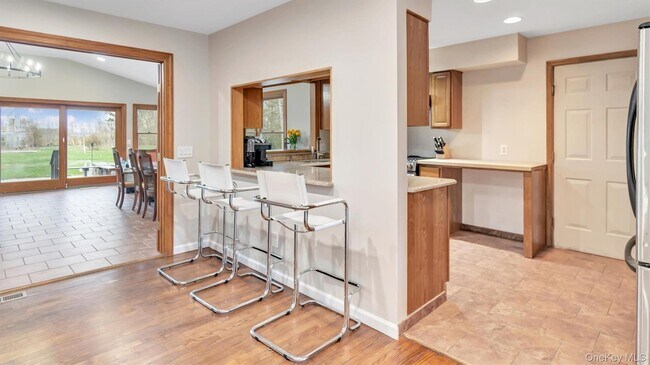 Foto del edificio - 120 Promenade Dr