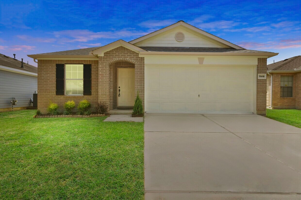 Foto principal - 7919 Buffalo View Ln