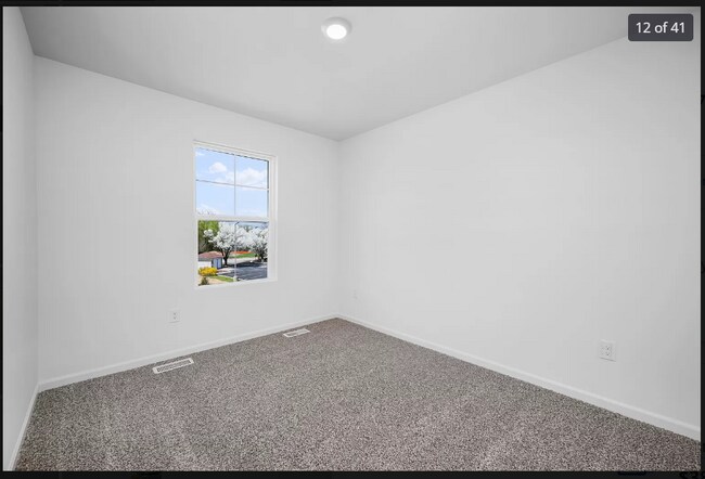 Foto del edificio - 2024 Yellowstone Blvd