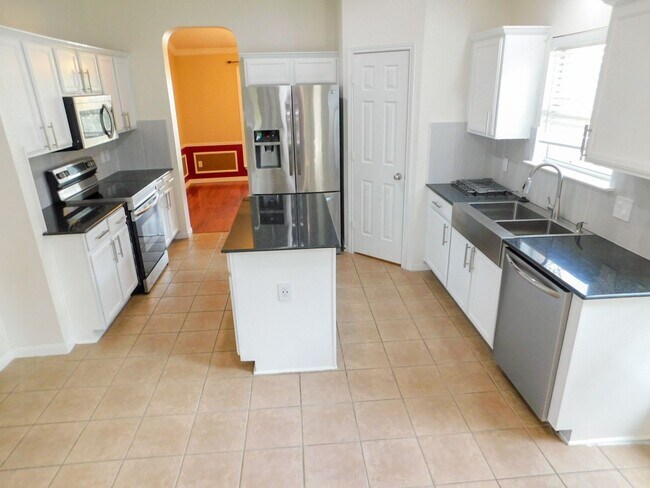 Building Photo - Available NOW!!!! This charming 1 story, 4...