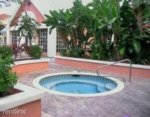 Building Photo - 2 br, 2 bath Condo - 1050 Crystal Way