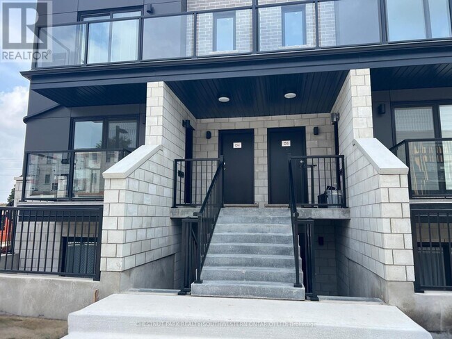 Photo du bâtiment - 410-410 Northfield Dr W