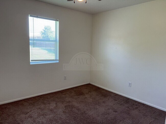 Foto del edificio - 4603 Stallion Dr