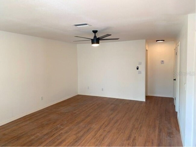 Building Photo - 603 61st Ave Terrace E