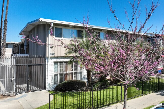 Foto principal - 4115 Palmwood Dr