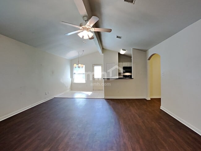 Foto del edificio - 28902 Llano River Loop