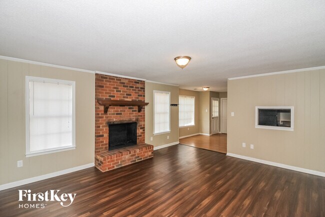 Foto del edificio - 5086 Twin Woods Ave