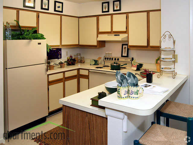 Kitchen - Timber Chase at Sarasota Bay