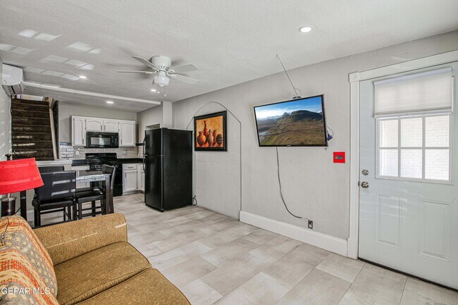 Foto del edificio - 3427 Idalia Ave