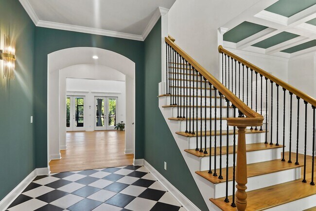 Foto del edificio - Pool/ Waterfront/ Custom Home in Waterways!