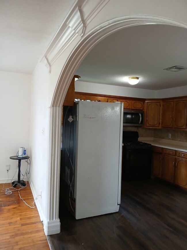 Foto del edificio - 1802 N Avenue Q