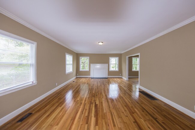 Foto del edificio - 101 Hillside Rd