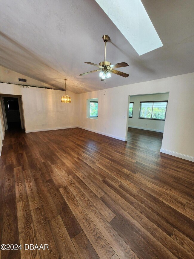 Foto del edificio - 7 Shelly Way