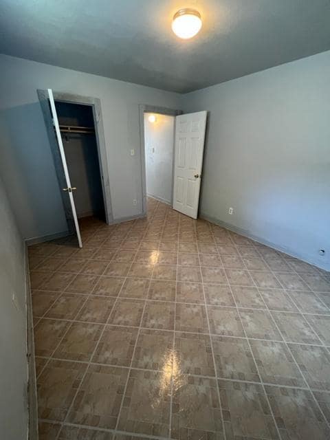 Photo - 5439 Makeig St House