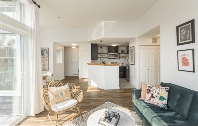 Building Photo - 15070 SW Mallard Dr