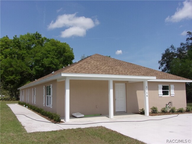 Foto del edificio - 1716 Tuttle St