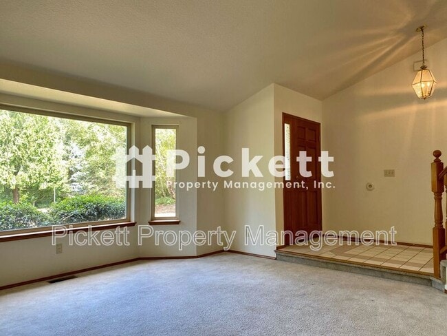 Photo - 10659 Wharf Pl NW House